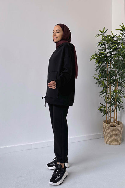 Elasticated Ankle 3 Thread Tracksuit - Black