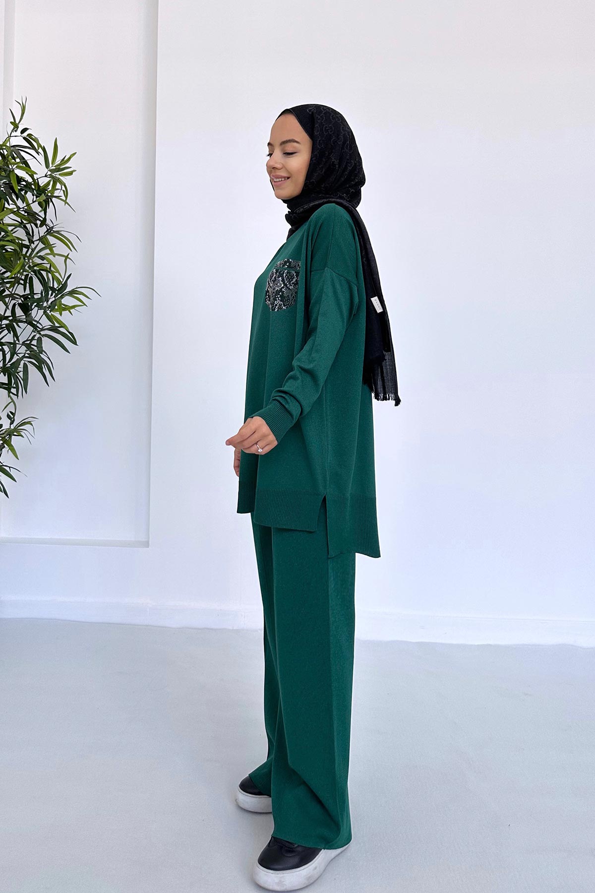 Stoned Pocket Mercerized Suit - Emerald Color