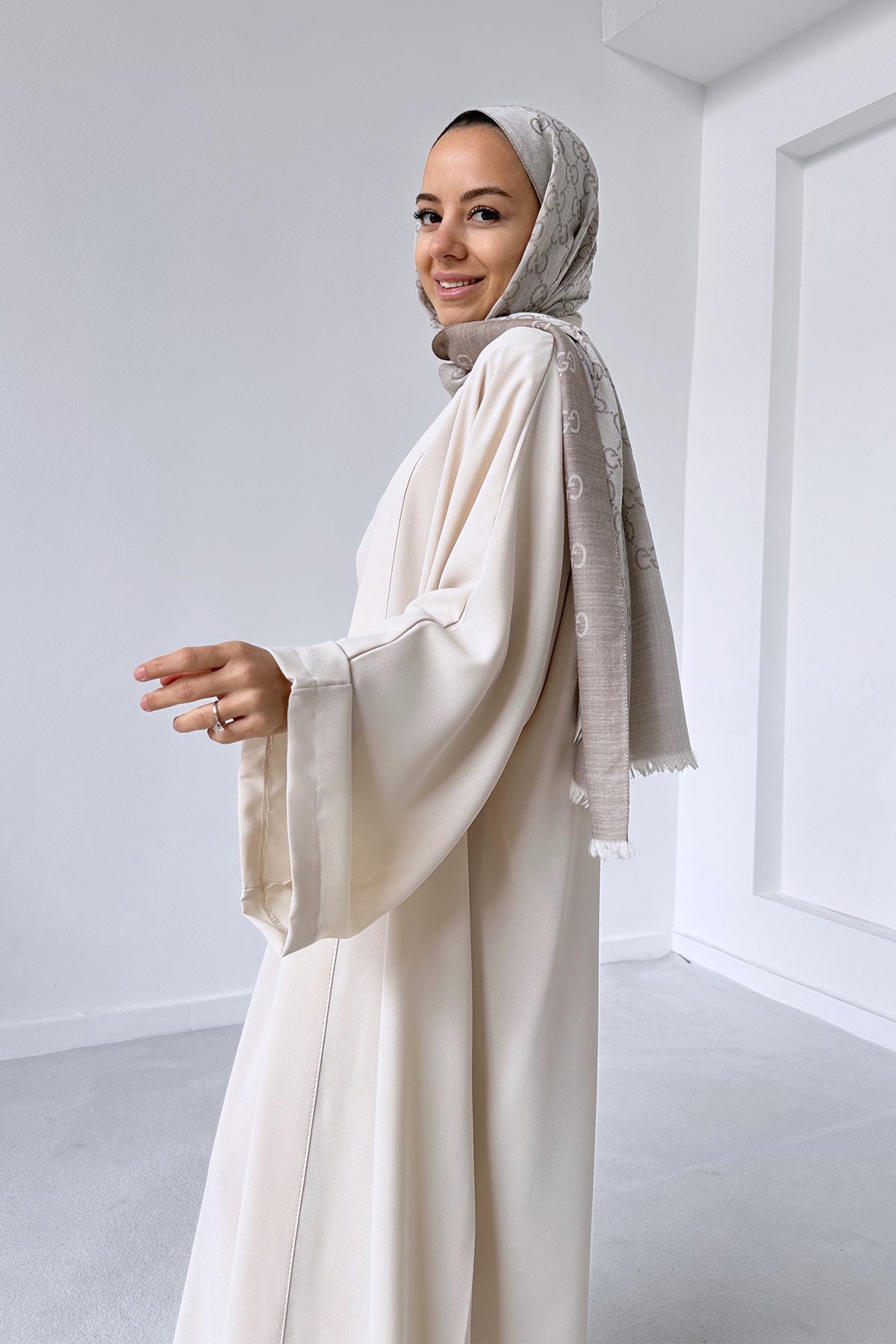 Abaya Double Suit - Beige