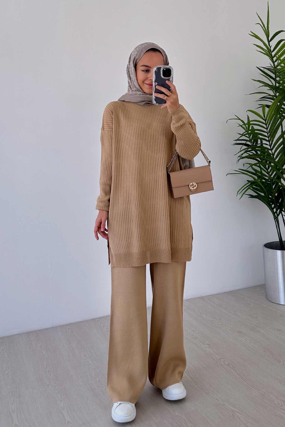 Anje Knitwear Suit - Camel