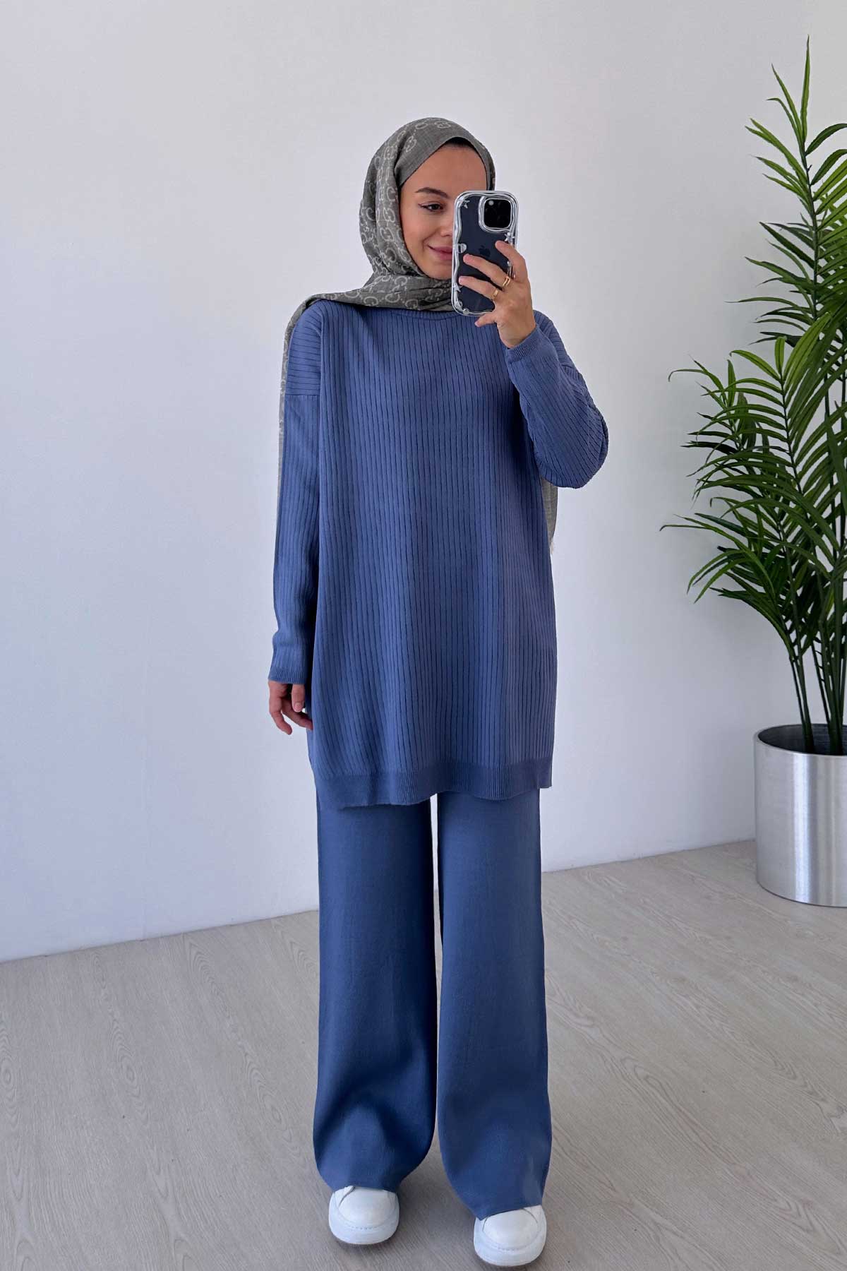 Anje Knitwear Suit - Blue