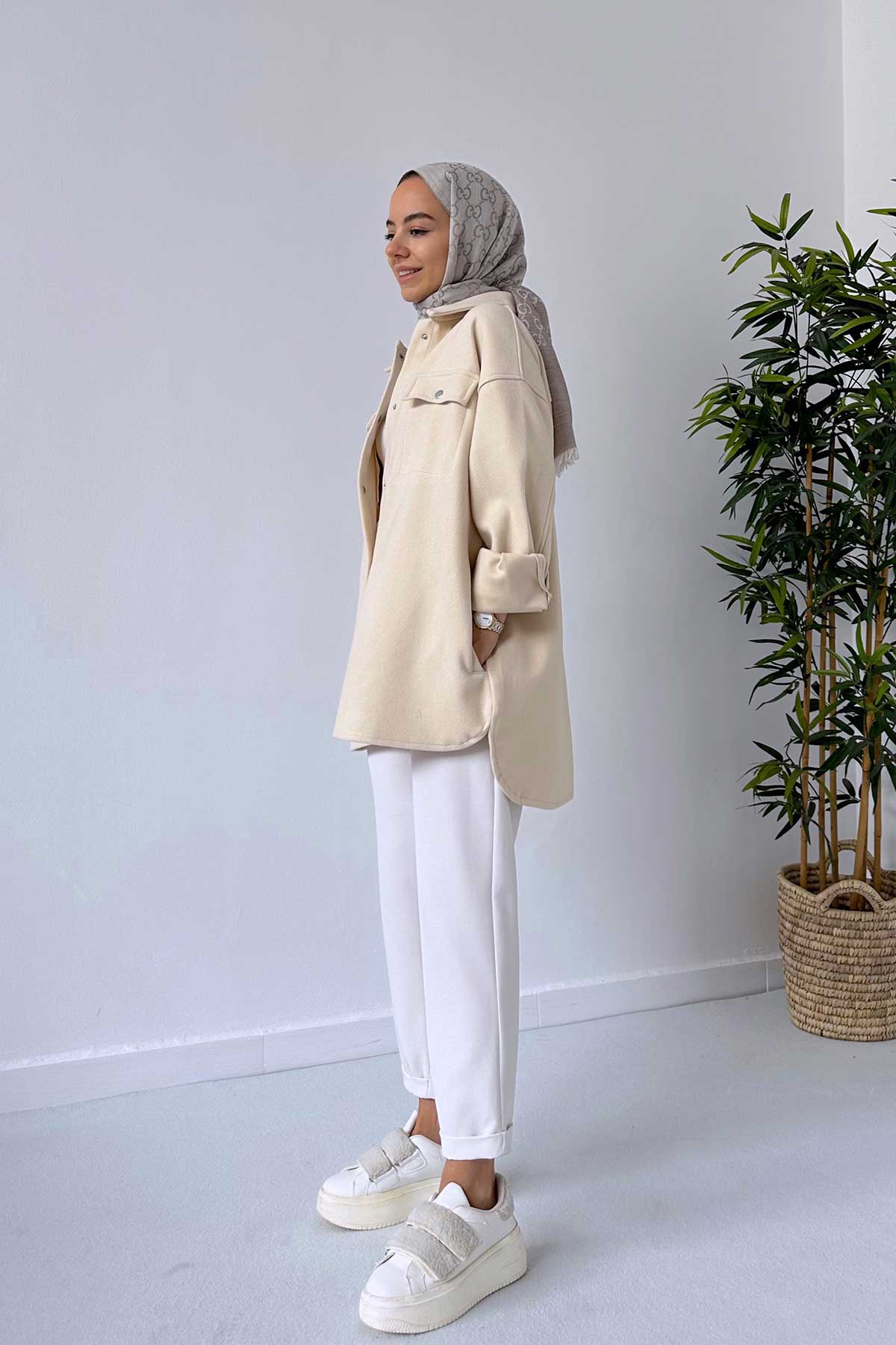 Side Pocket Jacket - Beige