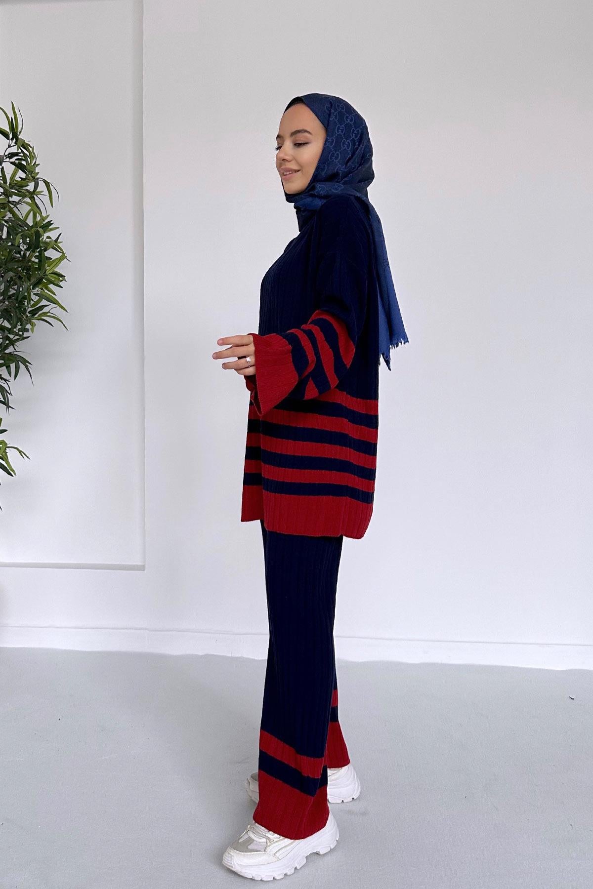 Double Color Striped Knitwear Suit - Navy Blue