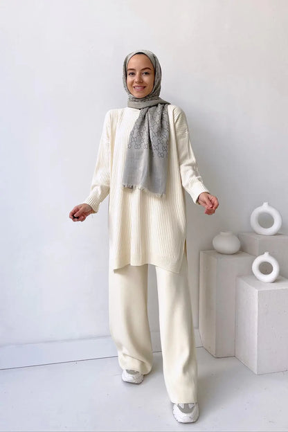 Anje Knitwear Suit - Beige