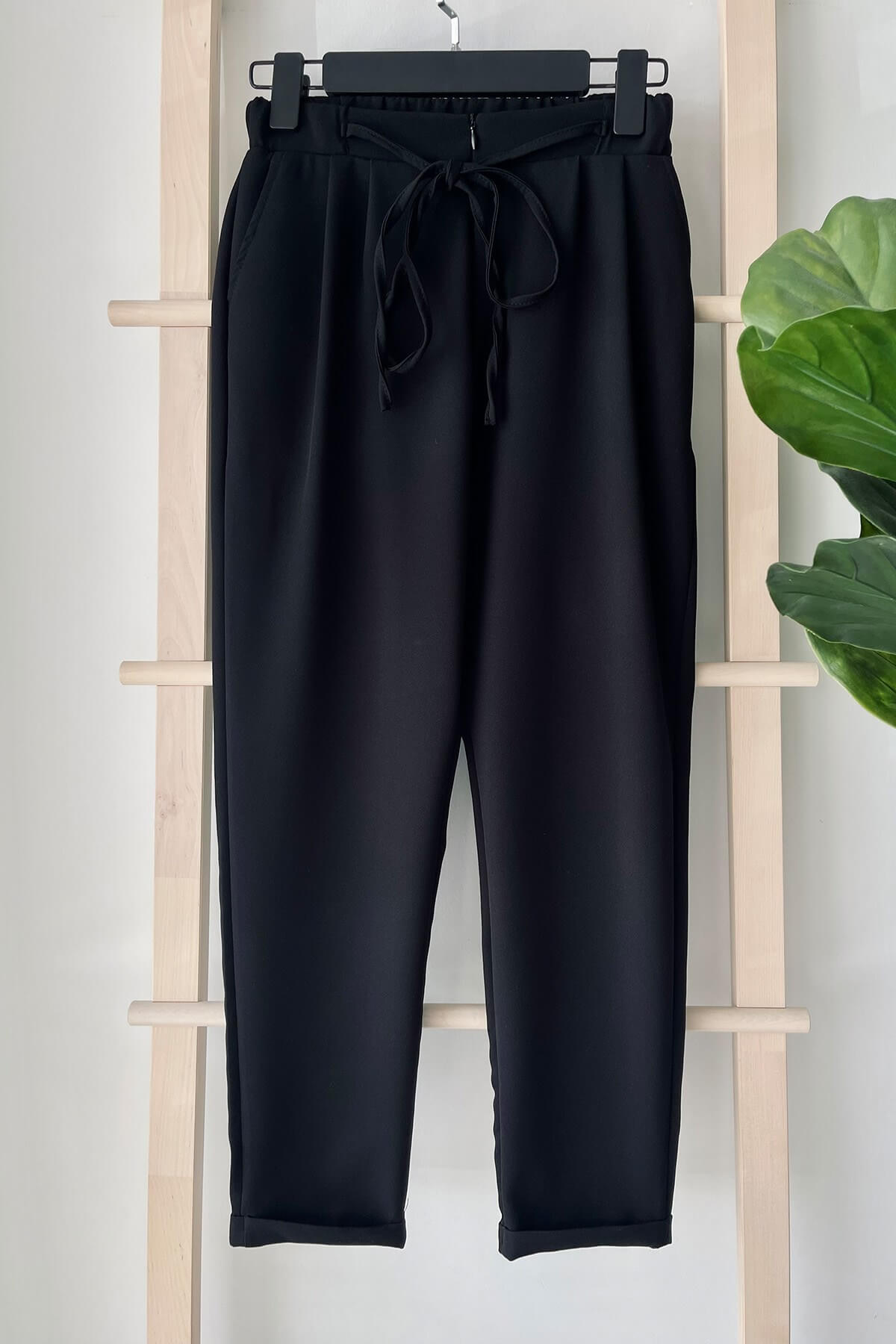 Rope Detail Carrot Pants - Black