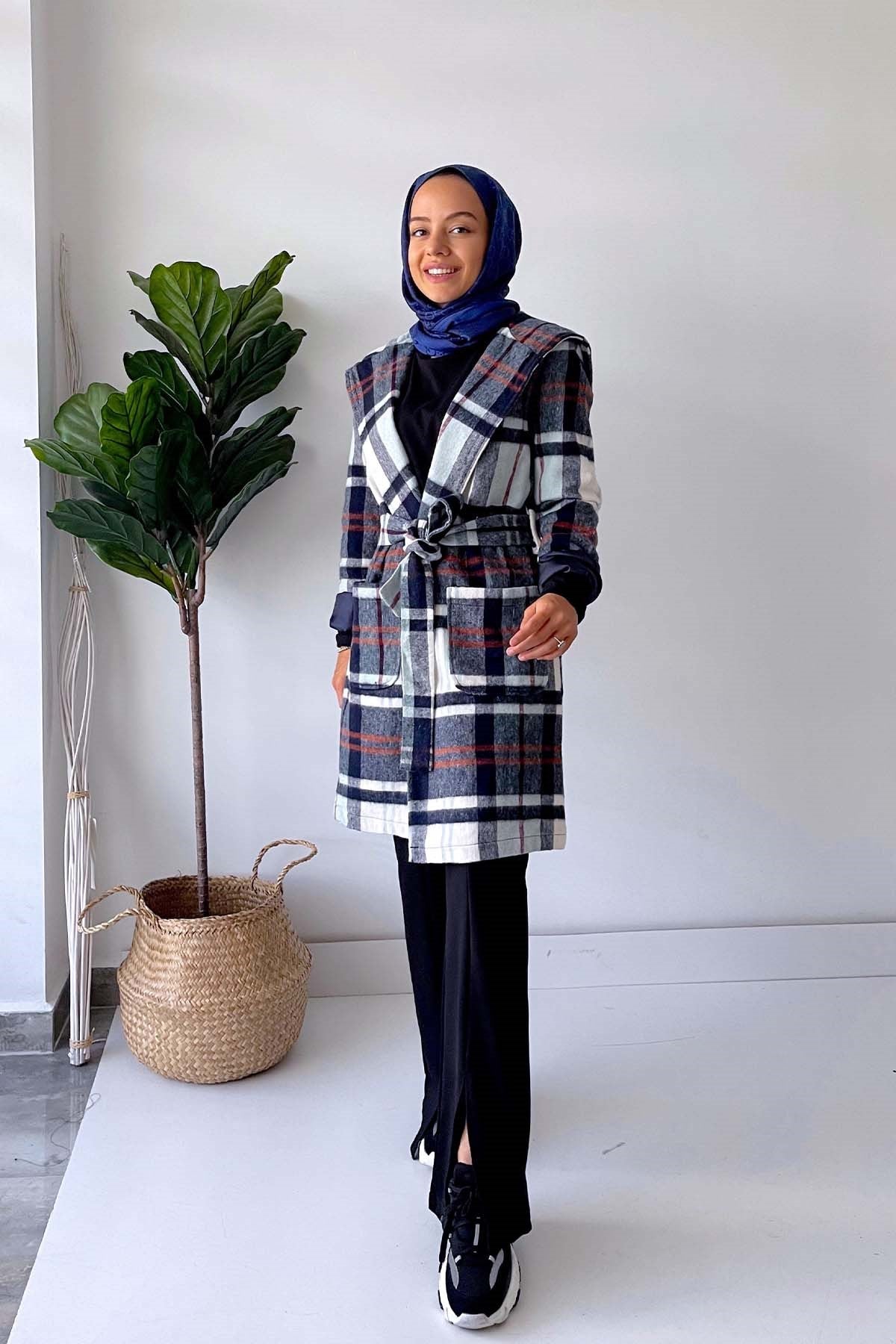 Hooded Cachet Coat - Navy Blue