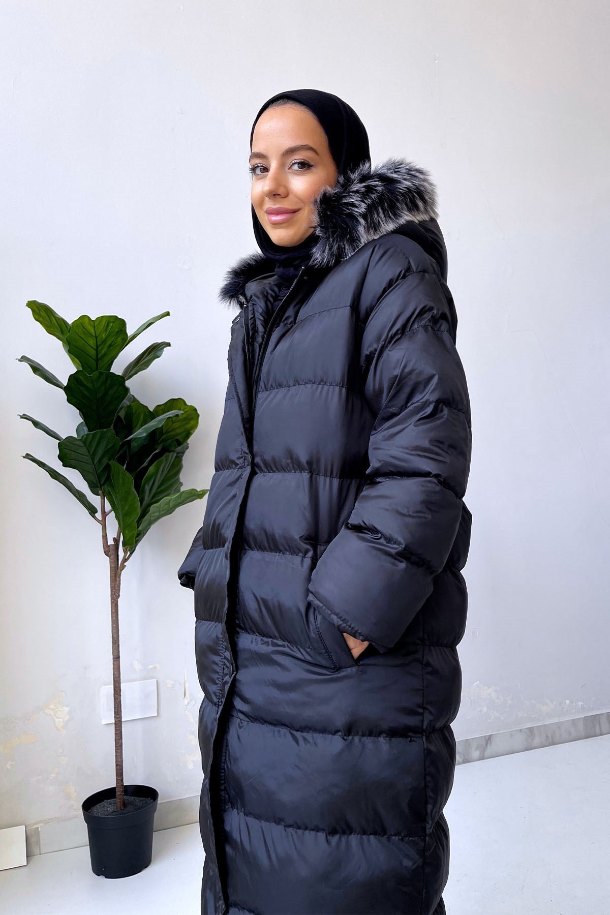 Hooded Fur Long Puffer Coat - Black