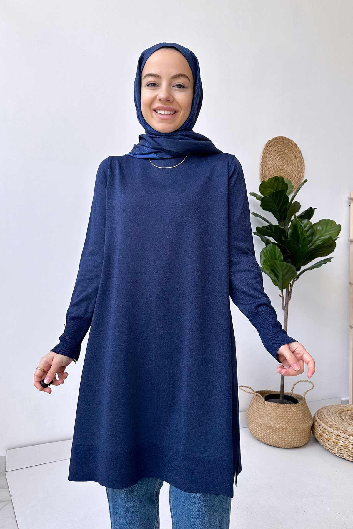 A Form Mercerized Tunic - Navy Blue