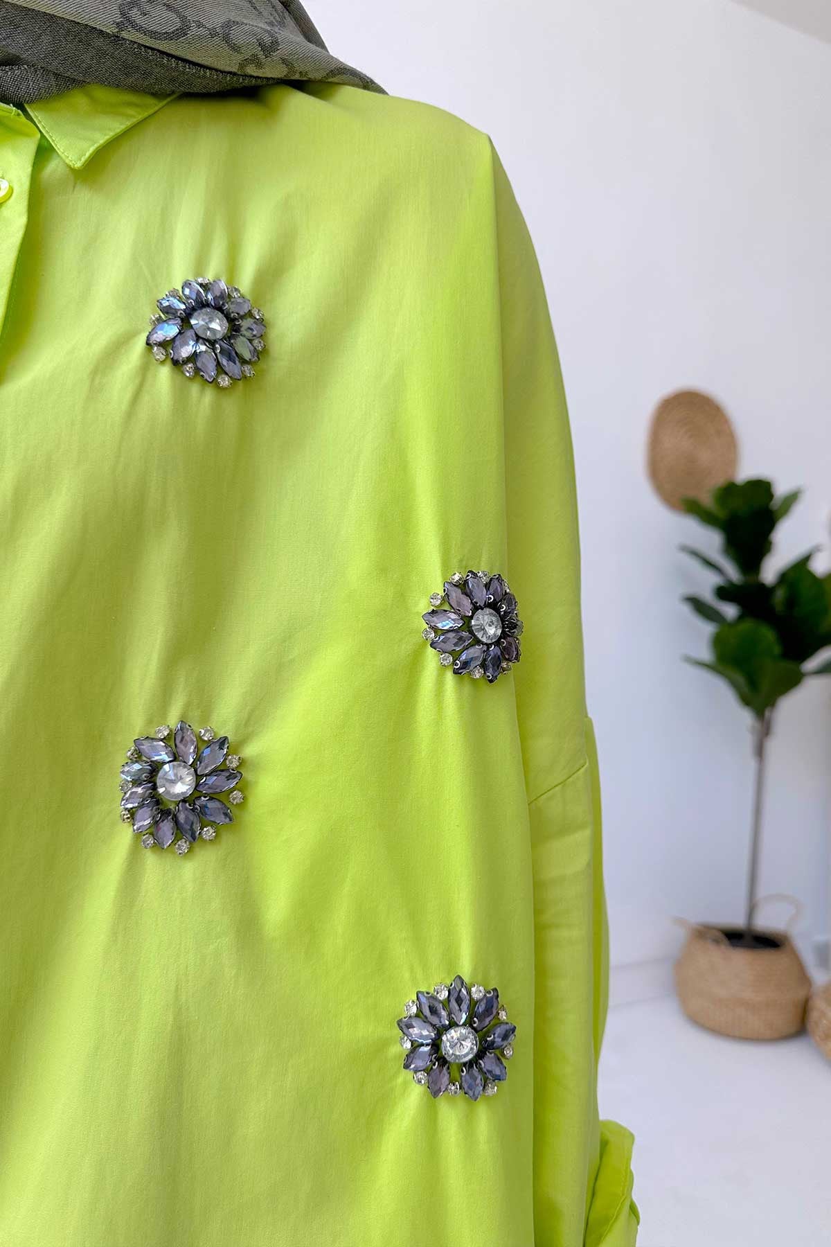 Oversize Low Sleeve Diamond Shirt - Green