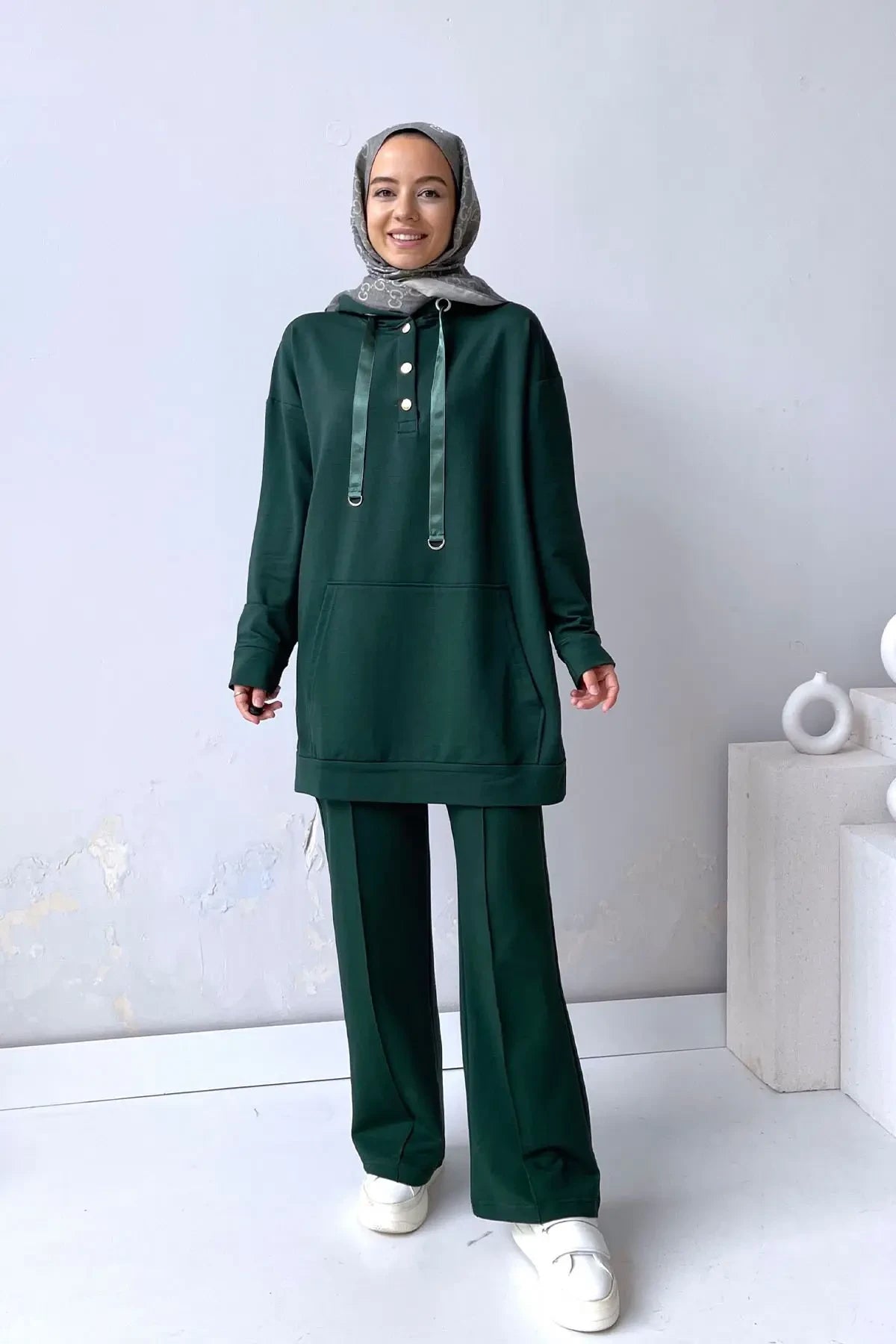 Stud Detail Plenty Trotting Suit - Emerald Color