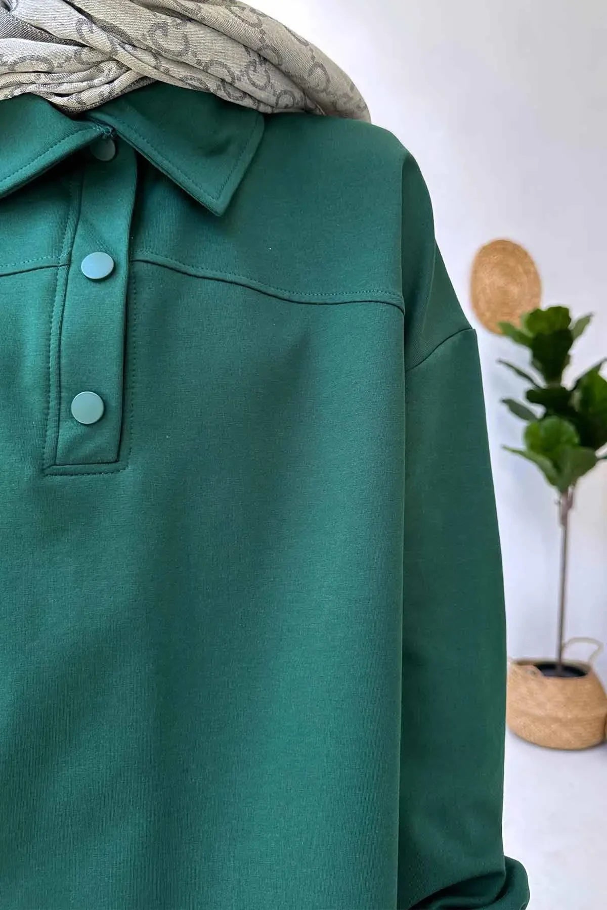 Shirt Collar Two Thread Suit - Emerald Color