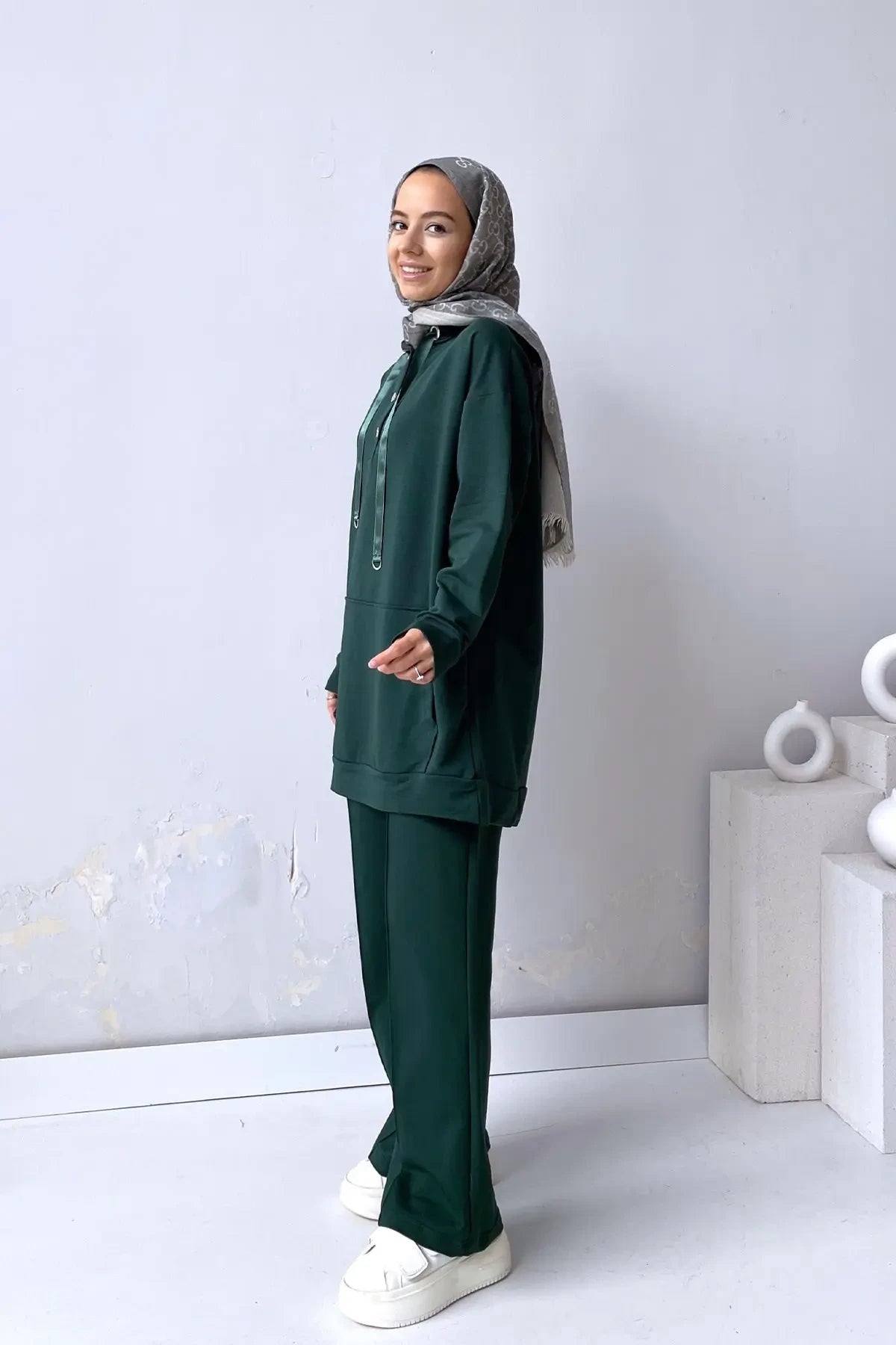 Stud Detail Plenty Trotting Suit - Emerald Color