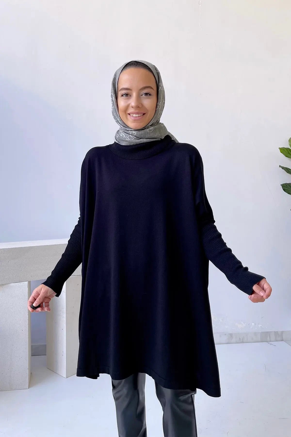 Oversize Mercerized Tunic - Black